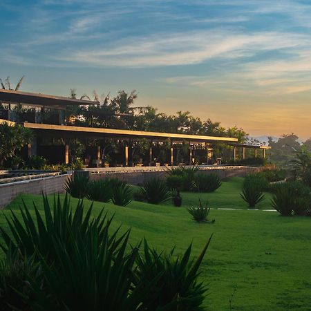 Hotel Komune And Beach Club Bali Keramas Eksteriør bilde